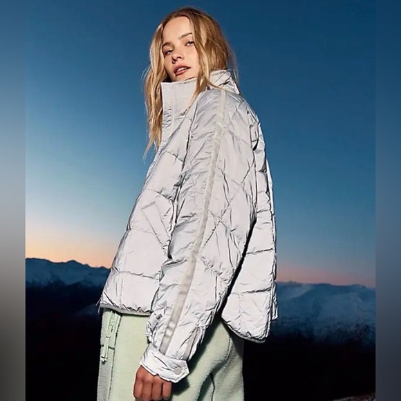 Free People M Pippa Packable Quilted Puffer Silver Jacket great pre owned cond - Picture 12 of 14